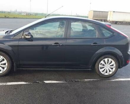 Черный Форд Фокус, объемом двигателя 1.6 л и пробегом 211 тыс. км за 5600 $, фото 1 на Automoto.ua