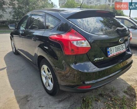 Чорний Форд Фокус, об'ємом двигуна 2 л та пробігом 216 тис. км за 8000 $, фото 3 на Automoto.ua