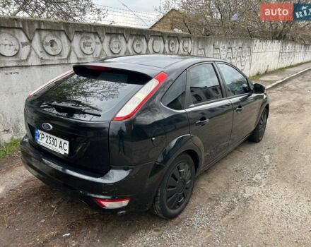 Черный Форд Фокус, объемом двигателя 1.6 л и пробегом 260 тыс. км за 5500 $, фото 2 на Automoto.ua