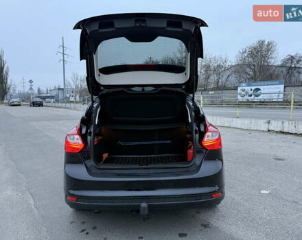 Черный Форд Фокус, объемом двигателя 1.6 л и пробегом 209 тыс. км за 8300 $, фото 47 на Automoto.ua