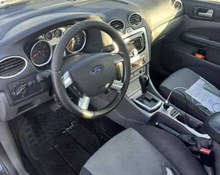 Черный Форд Фокус, объемом двигателя 2 л и пробегом 410 тыс. км за 3999 $, фото 7 на Automoto.ua