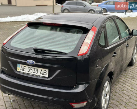 Черный Форд Фокус, объемом двигателя 2 л и пробегом 410 тыс. км за 3999 $, фото 5 на Automoto.ua