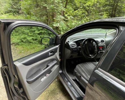 Чорний Форд Фокус, об'ємом двигуна 1.6 л та пробігом 250 тис. км за 5350 $, фото 4 на Automoto.ua