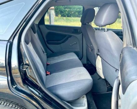 Черный Форд Фокус, объемом двигателя 1.4 л и пробегом 135 тыс. км за 5000 $, фото 4 на Automoto.ua