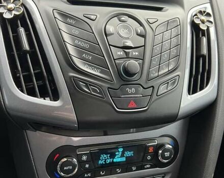 Черный Форд Фокус, объемом двигателя 1.6 л и пробегом 236 тыс. км за 8600 $, фото 13 на Automoto.ua