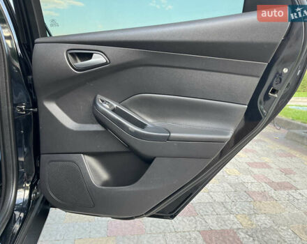 Черный Форд Фокус, объемом двигателя 1.6 л и пробегом 250 тыс. км за 8299 $, фото 88 на Automoto.ua
