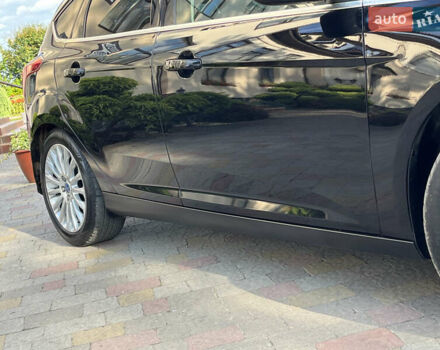 Черный Форд Фокус, объемом двигателя 1.6 л и пробегом 250 тыс. км за 8299 $, фото 21 на Automoto.ua