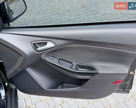 Черный Форд Фокус, объемом двигателя 1.6 л и пробегом 121 тыс. км за 7900 $, фото 3 на Automoto.ua