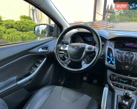 Черный Форд Фокус, объемом двигателя 1.6 л и пробегом 250 тыс. км за 8299 $, фото 107 на Automoto.ua