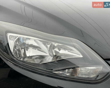 Чорний Форд Фокус, об'ємом двигуна 1 л та пробігом 170 тис. км за 6500 $, фото 43 на Automoto.ua