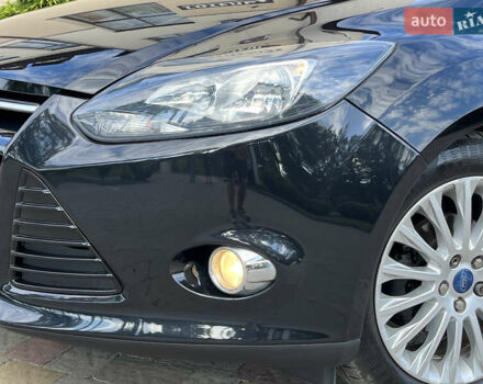 Черный Форд Фокус, объемом двигателя 1.6 л и пробегом 250 тыс. км за 8299 $, фото 5 на Automoto.ua