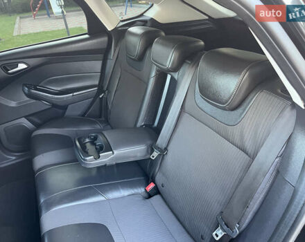 Черный Форд Фокус, объемом двигателя 1.6 л и пробегом 250 тыс. км за 8299 $, фото 81 на Automoto.ua