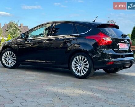 Черный Форд Фокус, объемом двигателя 1.6 л и пробегом 250 тыс. км за 8299 $, фото 43 на Automoto.ua