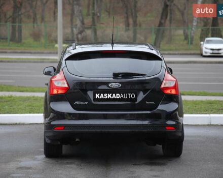 Черный Форд Фокус, объемом двигателя 1.6 л и пробегом 138 тыс. км за 6500 $, фото 4 на Automoto.ua