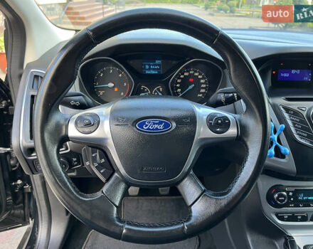 Черный Форд Фокус, объемом двигателя 1.6 л и пробегом 250 тыс. км за 8299 $, фото 110 на Automoto.ua