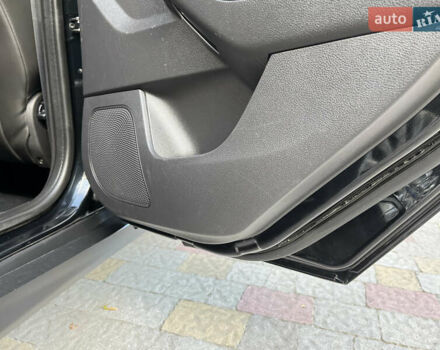 Черный Форд Фокус, объемом двигателя 1.6 л и пробегом 250 тыс. км за 8299 $, фото 90 на Automoto.ua