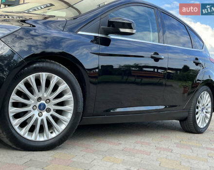 Черный Форд Фокус, объемом двигателя 1.6 л и пробегом 250 тыс. км за 8299 $, фото 7 на Automoto.ua