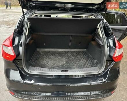 Черный Форд Фокус, объемом двигателя 1.6 л и пробегом 162 тыс. км за 7300 $, фото 12 на Automoto.ua