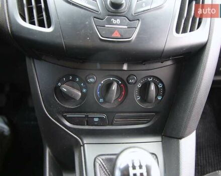 Черный Форд Фокус, объемом двигателя 1.6 л и пробегом 138 тыс. км за 6500 $, фото 15 на Automoto.ua