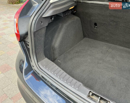 Черный Форд Фокус, объемом двигателя 1.6 л и пробегом 250 тыс. км за 8299 $, фото 130 на Automoto.ua