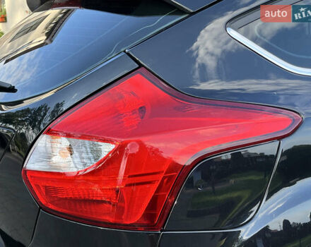 Черный Форд Фокус, объемом двигателя 1.6 л и пробегом 250 тыс. км за 8299 $, фото 39 на Automoto.ua