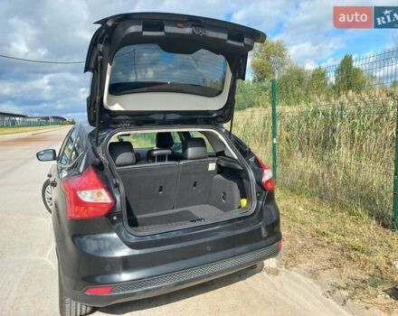 Черный Форд Фокус, объемом двигателя 2 л и пробегом 201 тыс. км за 7800 $, фото 13 на Automoto.ua