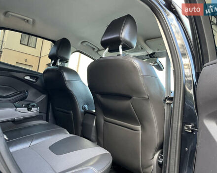 Черный Форд Фокус, объемом двигателя 1.6 л и пробегом 250 тыс. км за 8299 $, фото 86 на Automoto.ua