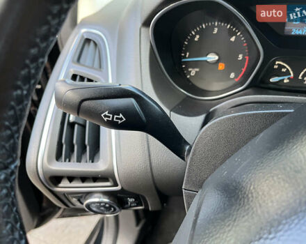 Черный Форд Фокус, объемом двигателя 1.6 л и пробегом 250 тыс. км за 8299 $, фото 116 на Automoto.ua