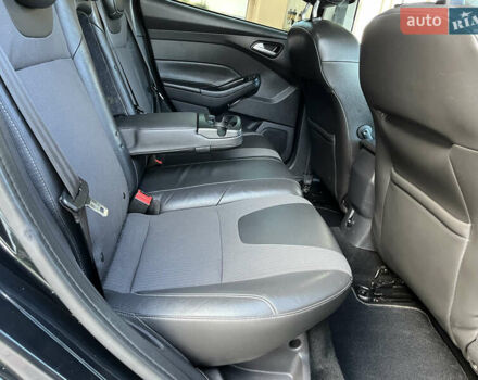 Черный Форд Фокус, объемом двигателя 1.6 л и пробегом 250 тыс. км за 8299 $, фото 85 на Automoto.ua