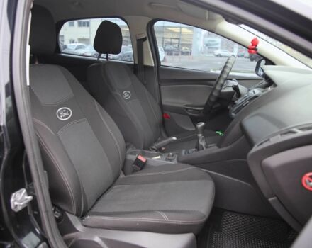 Черный Форд Фокус, объемом двигателя 1.6 л и пробегом 138 тыс. км за 6500 $, фото 9 на Automoto.ua