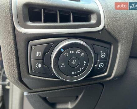 Черный Форд Фокус, объемом двигателя 1.6 л и пробегом 250 тыс. км за 8299 $, фото 117 на Automoto.ua