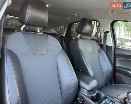 Черный Форд Фокус, объемом двигателя 1.6 л и пробегом 250 тыс. км за 8299 $, фото 100 на Automoto.ua