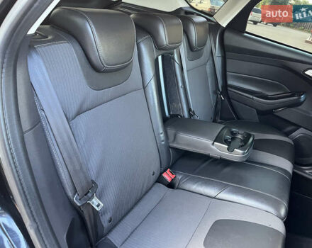 Черный Форд Фокус, объемом двигателя 1.6 л и пробегом 250 тыс. км за 8299 $, фото 87 на Automoto.ua