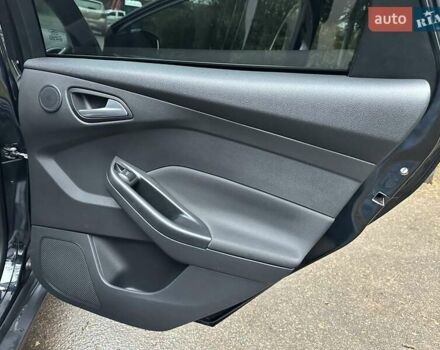 Черный Форд Фокус, объемом двигателя 1.6 л и пробегом 162 тыс. км за 7300 $, фото 32 на Automoto.ua