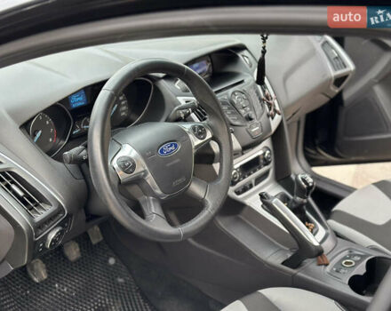 Черный Форд Фокус, объемом двигателя 1.6 л и пробегом 71 тыс. км за 7999 $, фото 10 на Automoto.ua