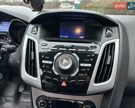 Черный Форд Фокус, объемом двигателя 1.6 л и пробегом 162 тыс. км за 7300 $, фото 21 на Automoto.ua