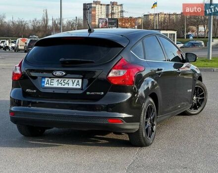 Черный Форд Фокус, объемом двигателя 0 л и пробегом 104 тыс. км за 8500 $, фото 2 на Automoto.ua