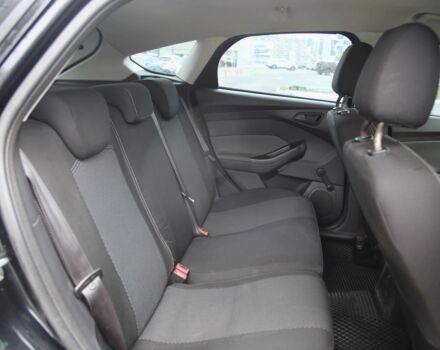 Черный Форд Фокус, объемом двигателя 1.6 л и пробегом 138 тыс. км за 6500 $, фото 8 на Automoto.ua