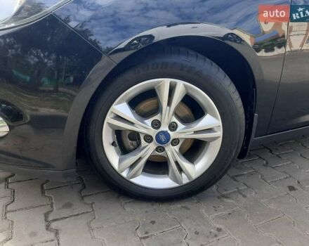 Черный Форд Фокус, объемом двигателя 1.6 л и пробегом 179 тыс. км за 8800 $, фото 5 на Automoto.ua