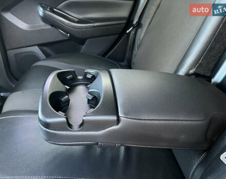 Черный Форд Фокус, объемом двигателя 1.6 л и пробегом 250 тыс. км за 8299 $, фото 73 на Automoto.ua