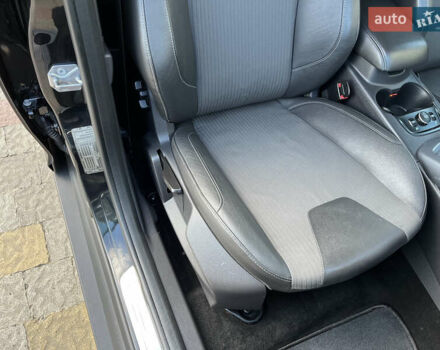 Черный Форд Фокус, объемом двигателя 1.6 л и пробегом 250 тыс. км за 8299 $, фото 98 на Automoto.ua