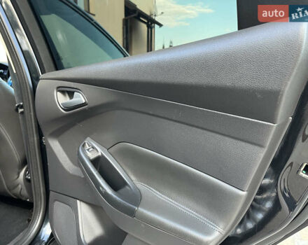 Черный Форд Фокус, объемом двигателя 1.6 л и пробегом 250 тыс. км за 8299 $, фото 89 на Automoto.ua