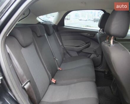 Черный Форд Фокус, объемом двигателя 1.6 л и пробегом 138 тыс. км за 6500 $, фото 8 на Automoto.ua