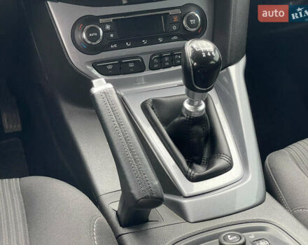 Чорний Форд Фокус, об'ємом двигуна 1 л та пробігом 170 тис. км за 6500 $, фото 32 на Automoto.ua