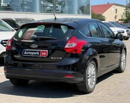 Черный Форд Фокус, объемом двигателя 0 л и пробегом 105 тыс. км за 6590 $, фото 5 на Automoto.ua