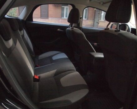 Черный Форд Фокус, объемом двигателя 1.6 л и пробегом 192 тыс. км за 7000 $, фото 5 на Automoto.ua