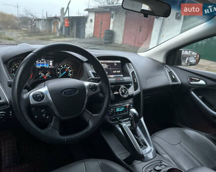 Чорний Форд Фокус, об'ємом двигуна 2 л та пробігом 69 тис. км за 10000 $, фото 13 на Automoto.ua