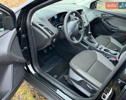 Чорний Форд Фокус, об'ємом двигуна 1.6 л та пробігом 16 тис. км за 12500 $, фото 36 на Automoto.ua