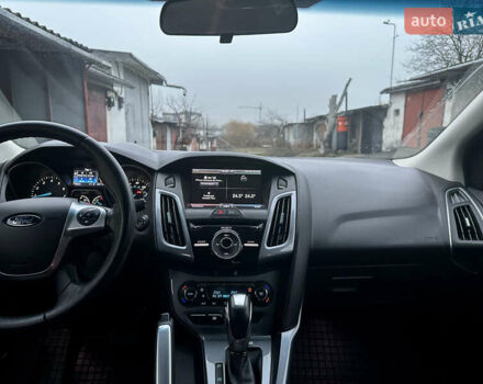 Чорний Форд Фокус, об'ємом двигуна 2 л та пробігом 69 тис. км за 10000 $, фото 12 на Automoto.ua