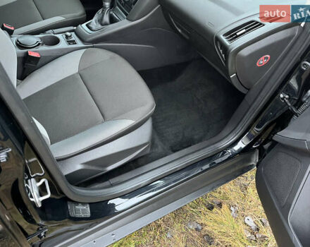 Чорний Форд Фокус, об'ємом двигуна 1.6 л та пробігом 16 тис. км за 12500 $, фото 22 на Automoto.ua